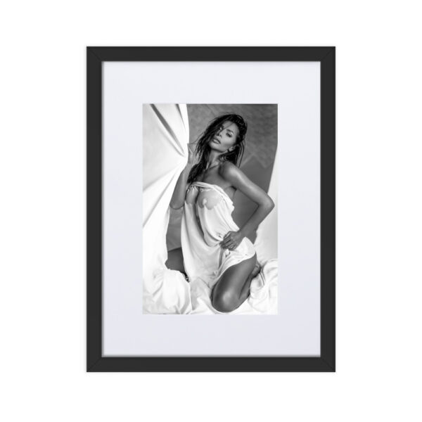 undress me with your eyes - Image 3