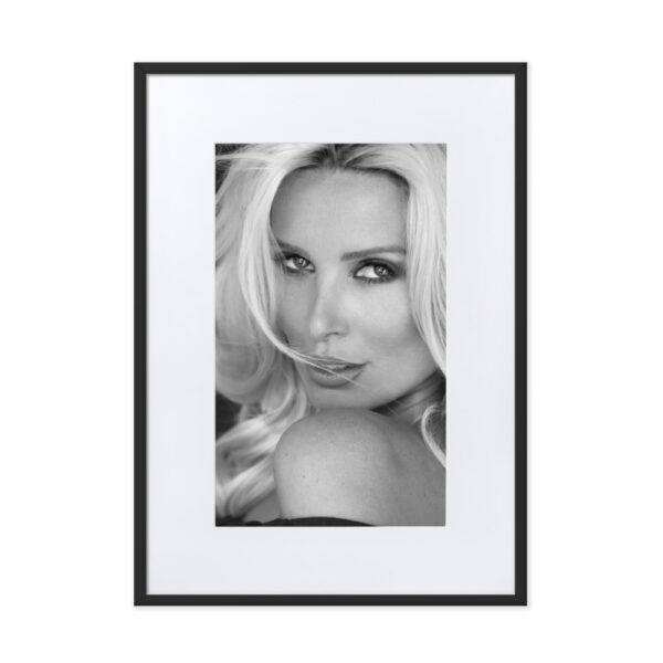 look at me - Image 4