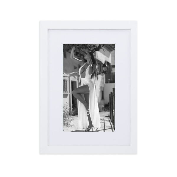 passion in white - Image 5
