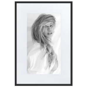 Black & White Fine Art Prints 70 Vallgornera – gerahmter Kunstdruck von Marcus Boéll, schwarzer Rahmen, 61 × 91 cm