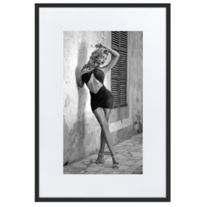 Black & White Fine Art Prints 51 Cas Català – gerahmter Kunstdruck von Marcus Boéll, schwarzer Rahmen, 61 × 91 cm