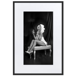Black & White Fine Art Prints 29 fridays – gerahmter Kunstdruck von Marcus Boéll, schwarzer Rahmen, 61 × 91 cm