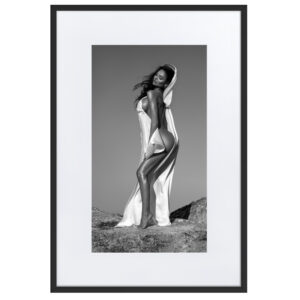 Black & White Fine Art Prints 26 Ses Païses – gerahmter Kunstdruck von Marcus Boéll, schwarzer Rahmen, 61 × 91 cm